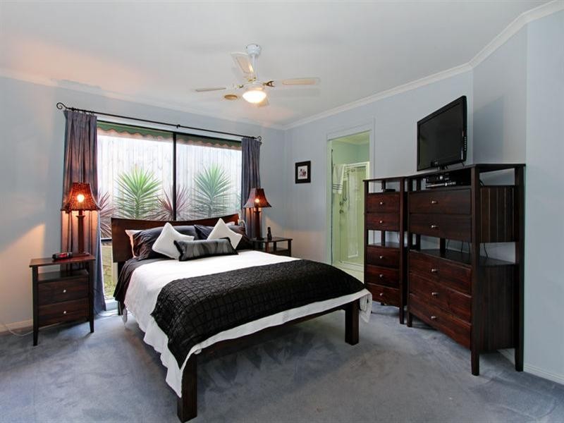 12 Coleman Crescent, Rosebud VIC 3939