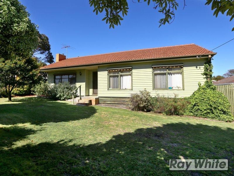 5 Warraburra Avenue, Rosebud VIC 3939