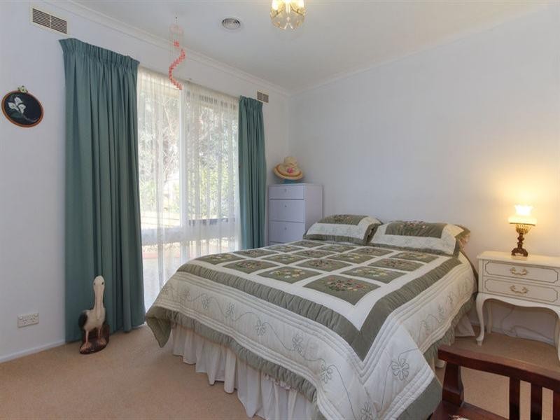 2 Mount View Road, Rosebud VIC 3939