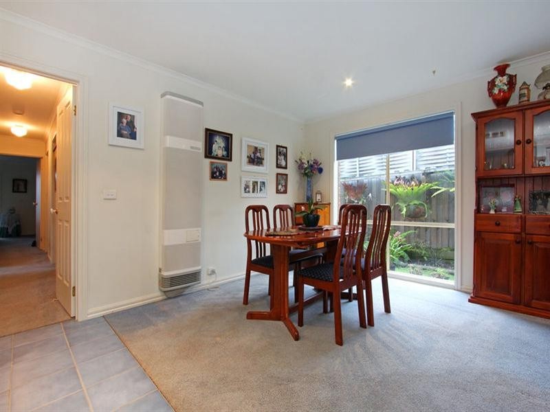 182 Seventh Avenue, Rosebud VIC 3939