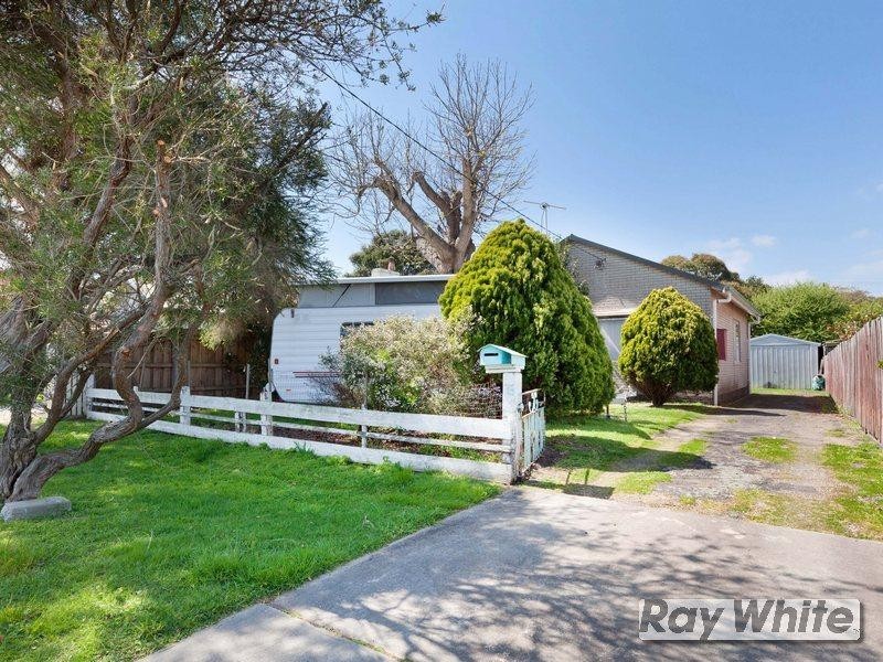 35 Ocean Street, Rosebud VIC 3939