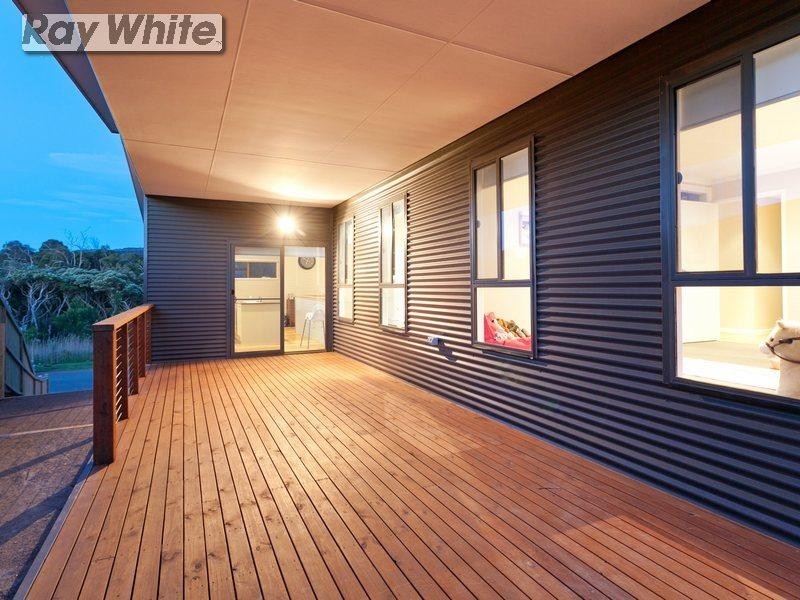 31 Peninsula Sands Boulevard, Rosebud VIC 3939