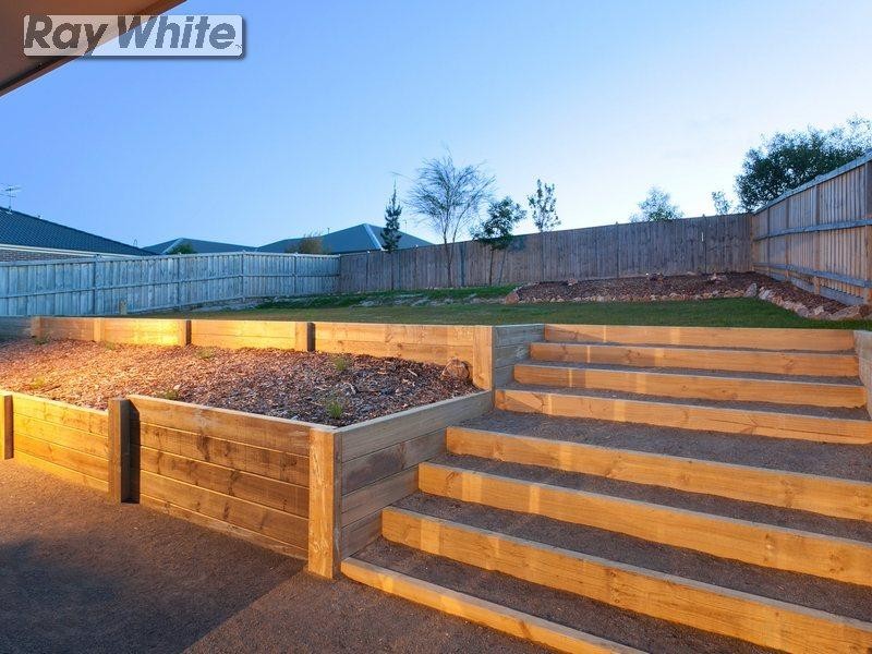 31 Peninsula Sands Boulevard, Rosebud VIC 3939