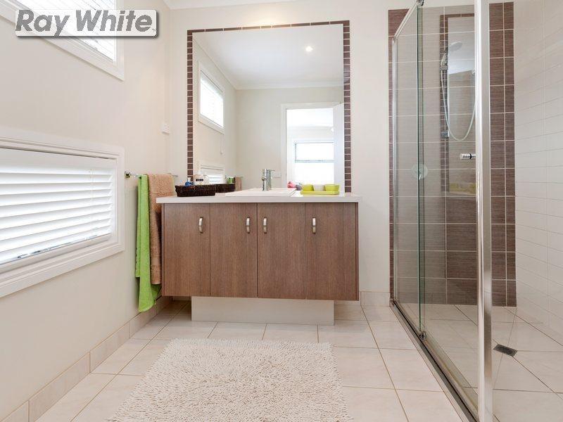 5 Willandra Place, Rosebud VIC 3939