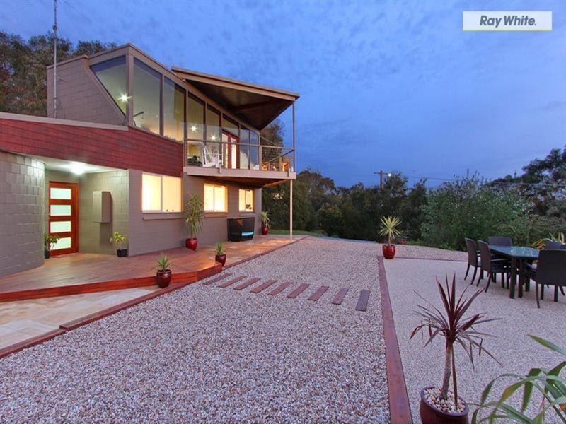 4-6 Murawa Drive, Rosebud VIC 3939