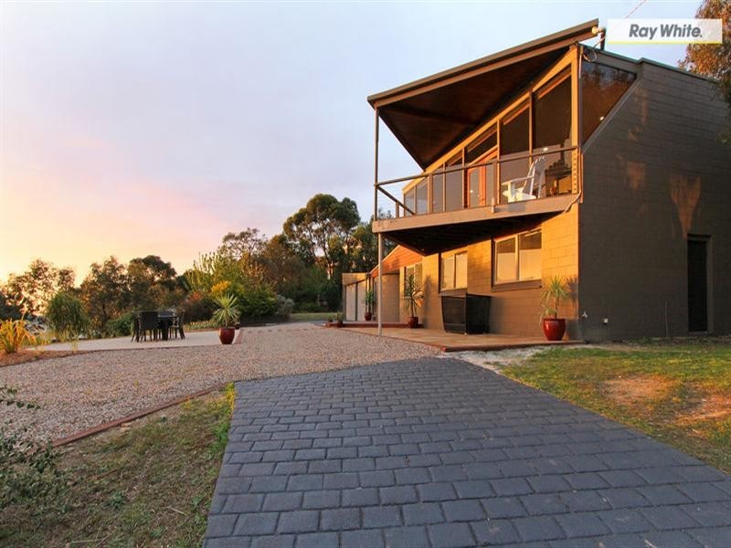 4-6 Murawa Drive, Rosebud VIC 3939