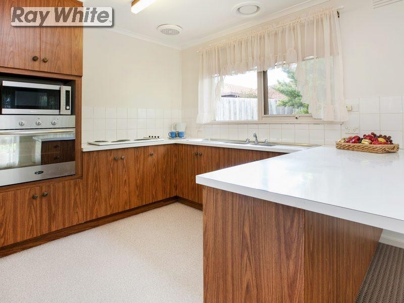 11 Branson Street, Rosebud VIC 3939