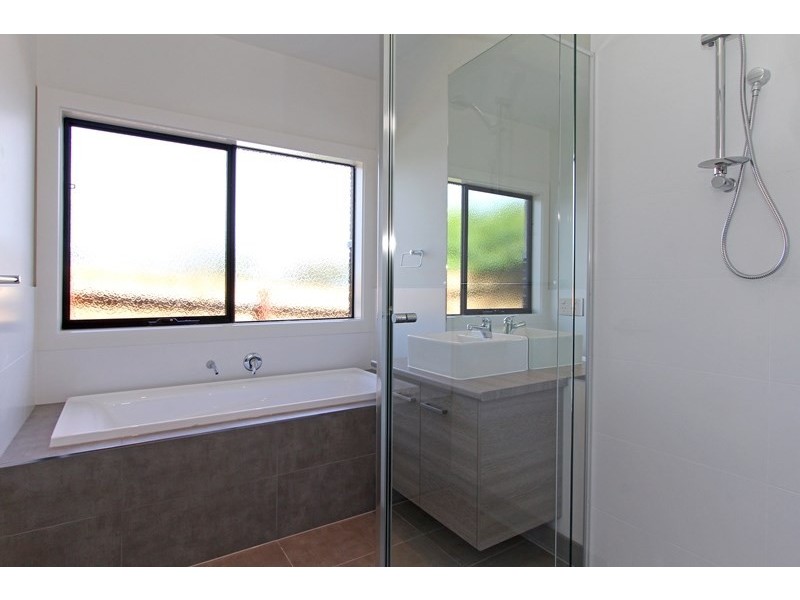 48A Hayes Avenue, Rosebud VIC 3939