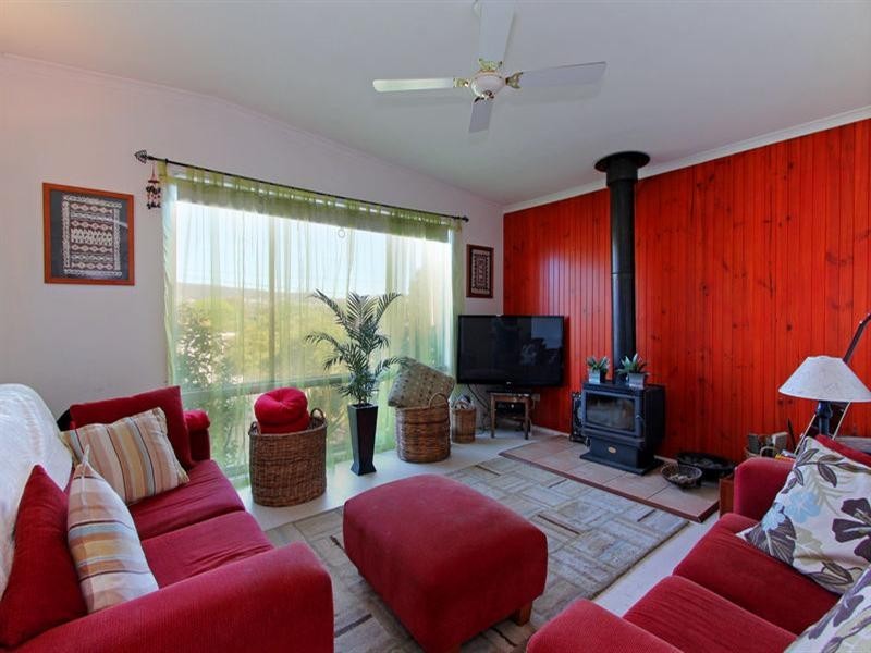 200 Ninth Avenue, Rosebud VIC 3939