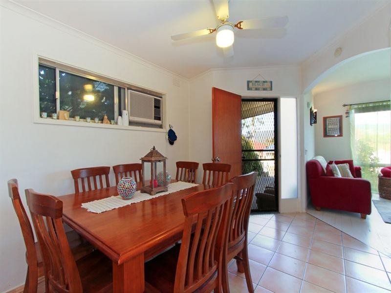 200 Ninth Avenue, Rosebud VIC 3939