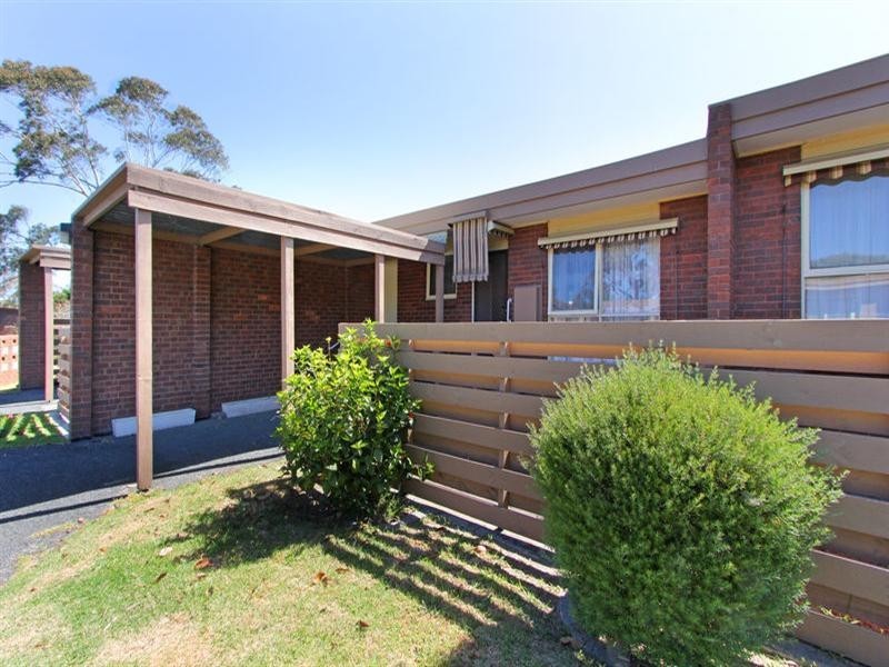 2/8-10 William Crescent, Rosebud West VIC 3940