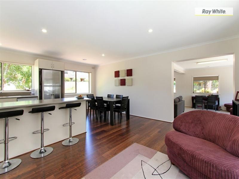 33 Leisure Way South, Rosebud VIC 3939