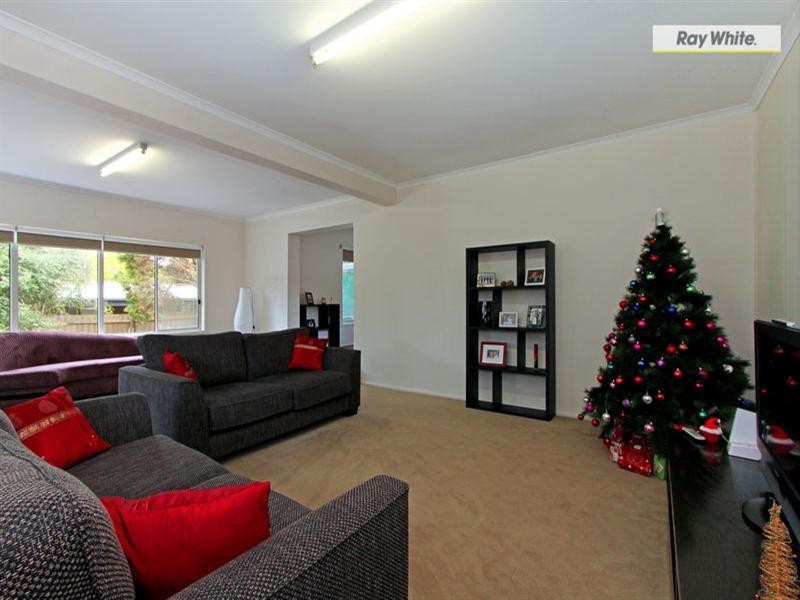 33 Leisure Way South, Rosebud VIC 3939