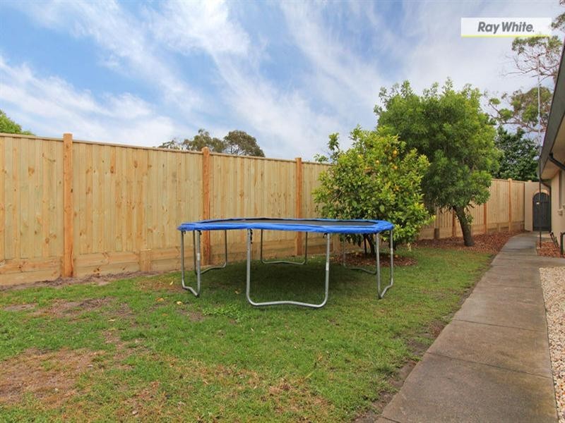 33 Leisure Way South, Rosebud VIC 3939