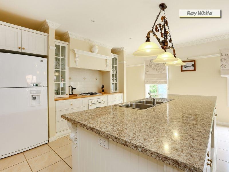 24 Mariner Place, Safety Beach VIC 3936