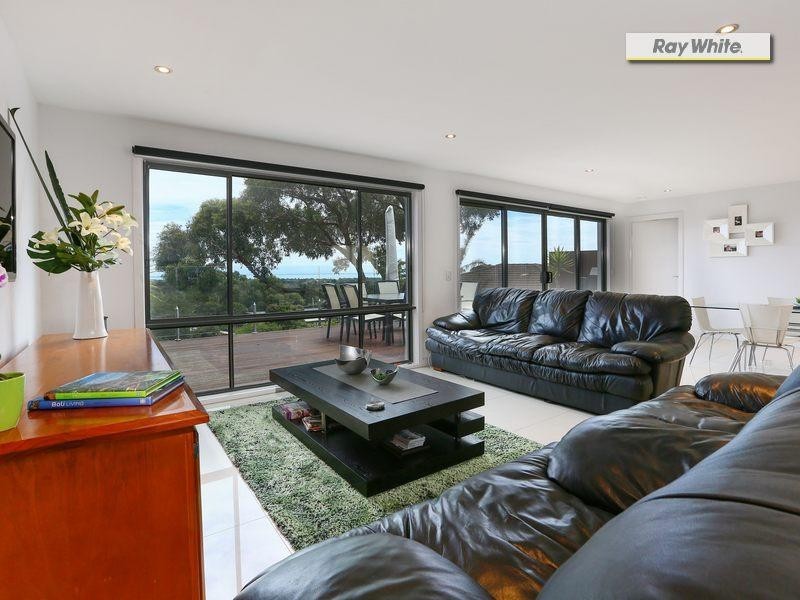 4 Crest Drive, Rosebud VIC 3939