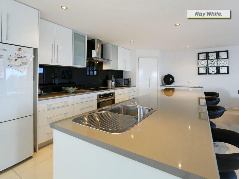 4 Crest Drive, Rosebud VIC 3939