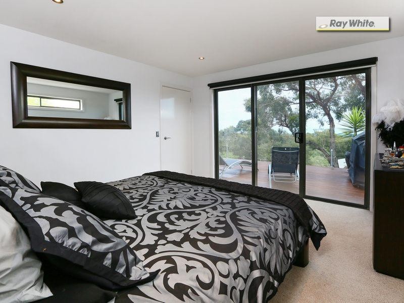 4 Crest Drive, Rosebud VIC 3939