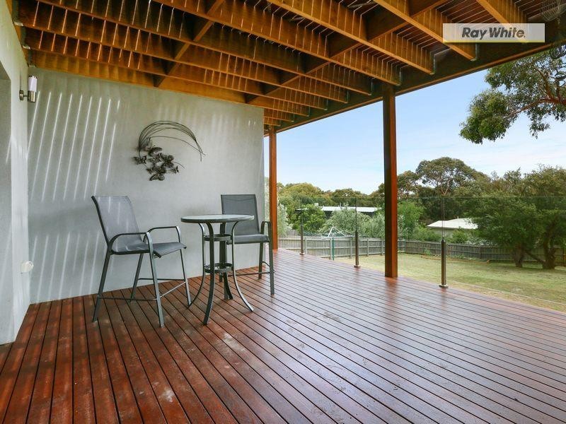 4 Crest Drive, Rosebud VIC 3939