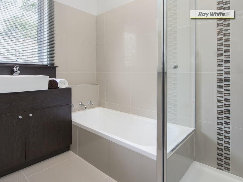 14 Cain Street, Rosebud West VIC 3940