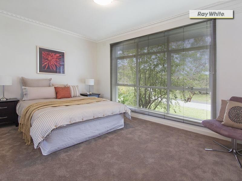 14 Cain Street, Rosebud West VIC 3940
