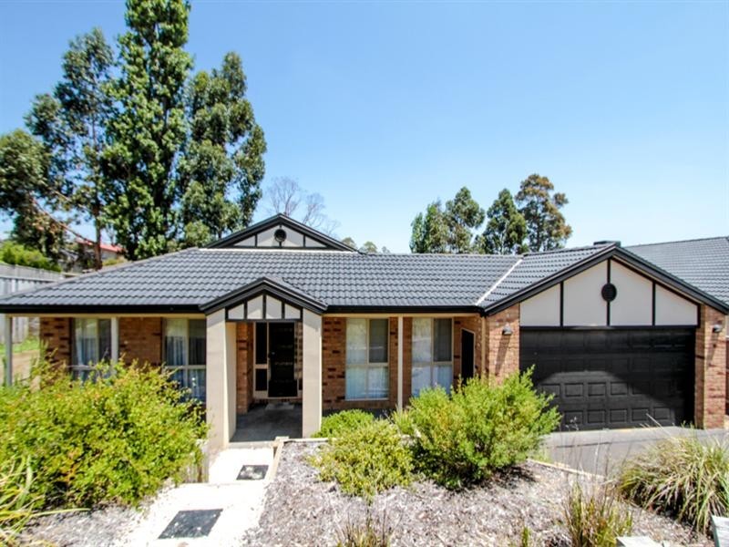 5 Parkedge Circuit, Rosebud VIC 3939