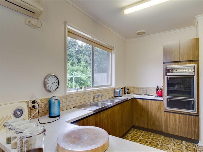 13 Hinton Street, Rosebud VIC 3939