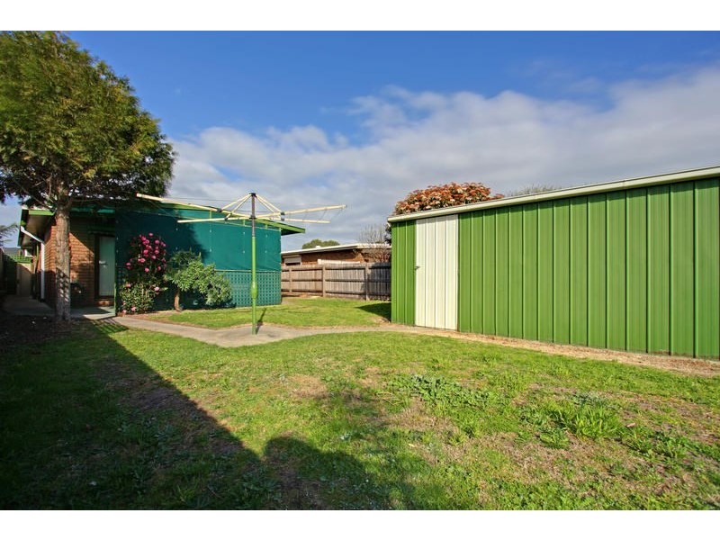 134 Sixth Avenue, Rosebud VIC 3939