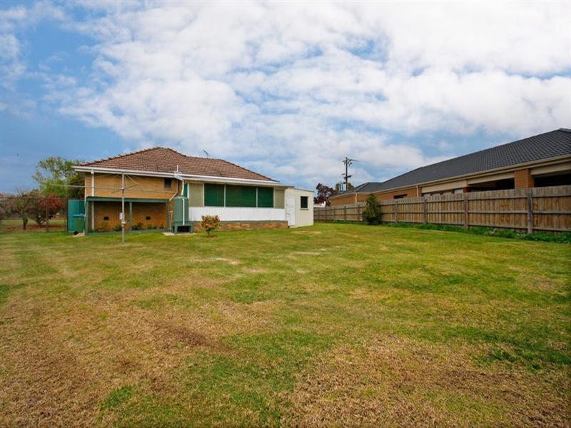 2 The Drive, Rosebud VIC 3939