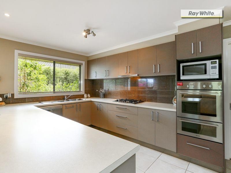 3 Josie Place, Rosebud VIC 3939