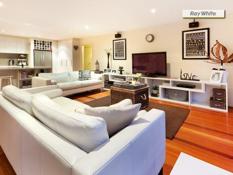 8 Warrain Avenue, Rosebud VIC 3939