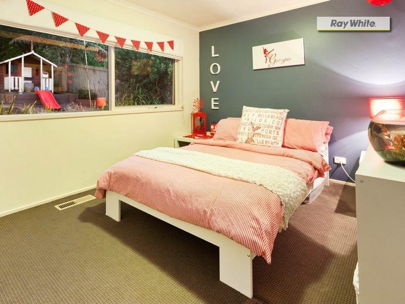 8 Warrain Avenue, Rosebud VIC 3939