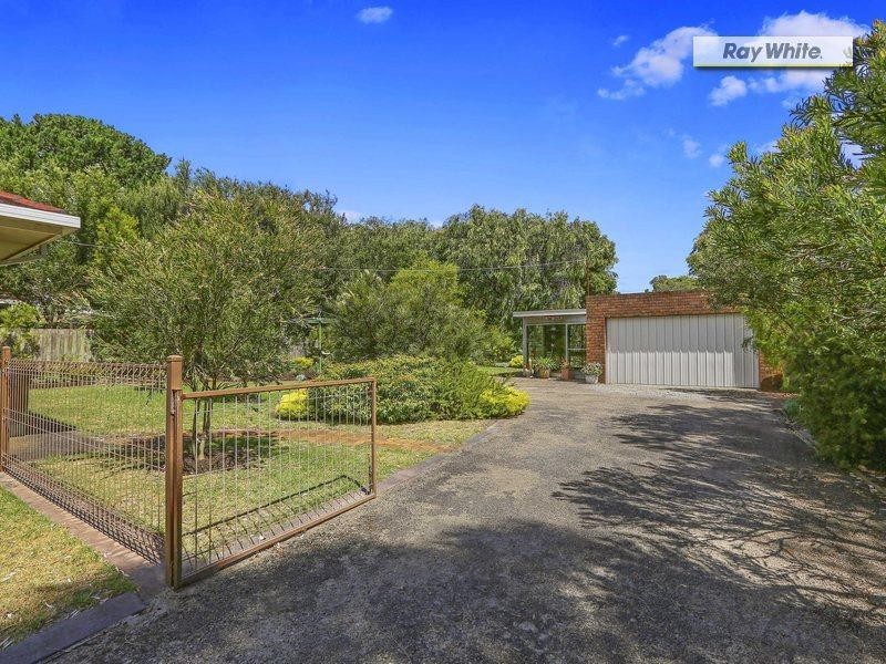 22 Burdett Street, Tootgarook VIC 3941