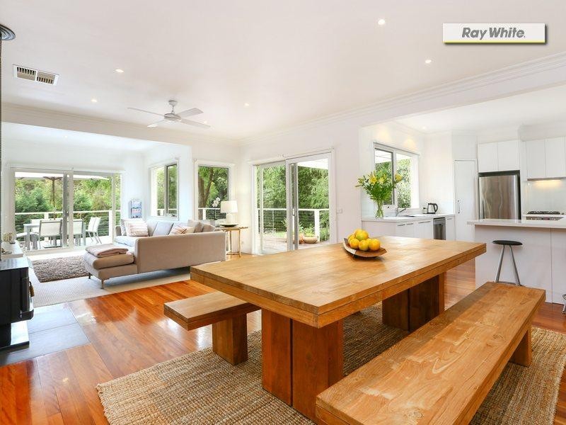 10 Yambill Avenue, Rosebud VIC 3939