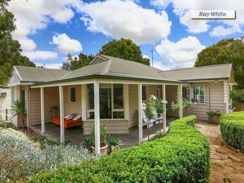 10 Yambill Avenue, Rosebud VIC 3939