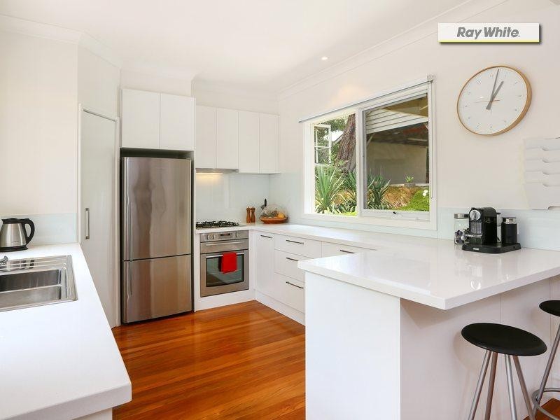 10 Yambill Avenue, Rosebud VIC 3939