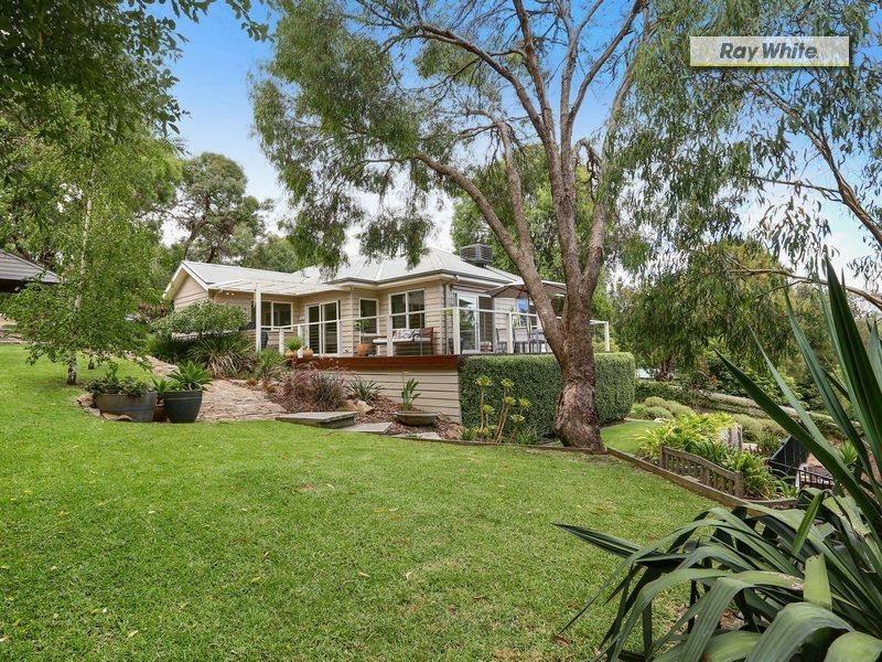 10 Yambill Avenue, Rosebud VIC 3939