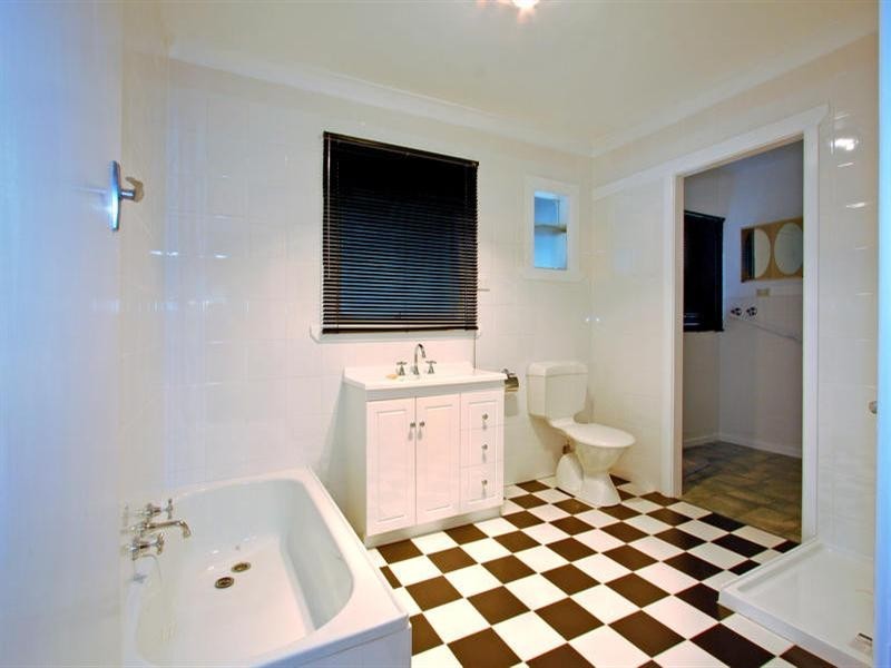 44 Leon Avenue, Rosebud VIC 3939