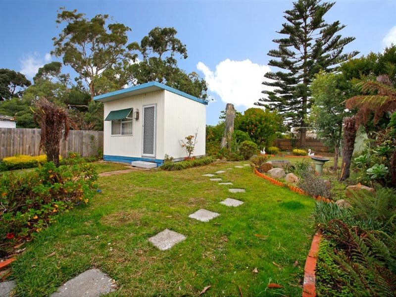 44 Leon Avenue, Rosebud VIC 3939