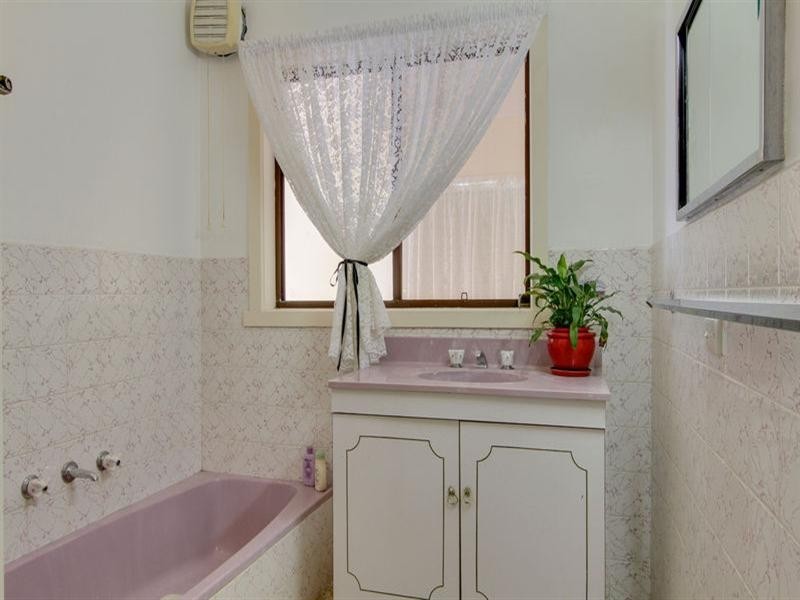 102 Ocean Street, Rosebud VIC 3939