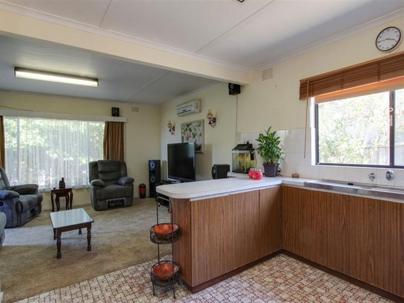 102 Ocean Street, Rosebud VIC 3939