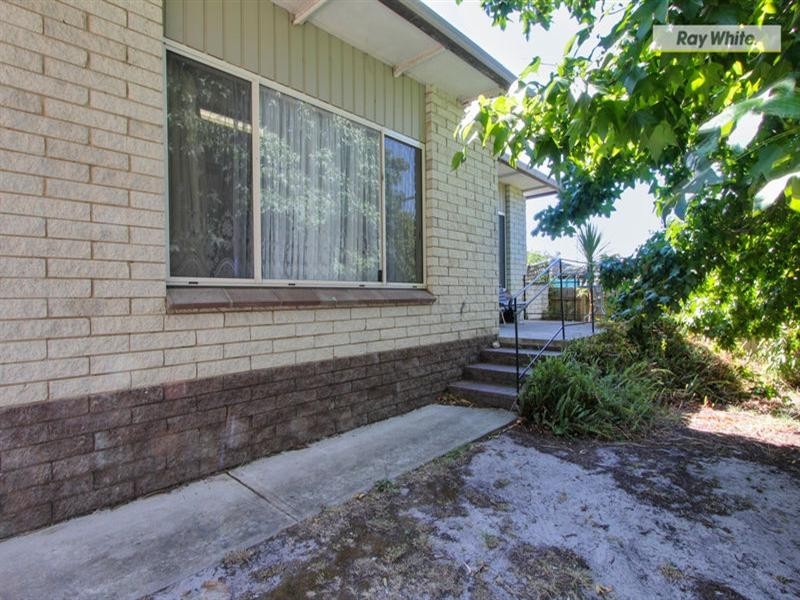 102 Ocean Street, Rosebud VIC 3939