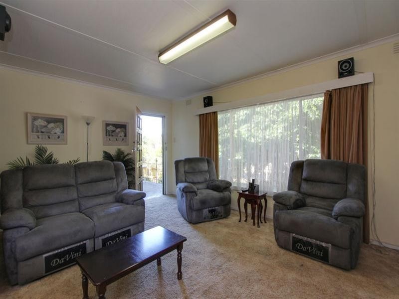 102 Ocean Street, Rosebud VIC 3939