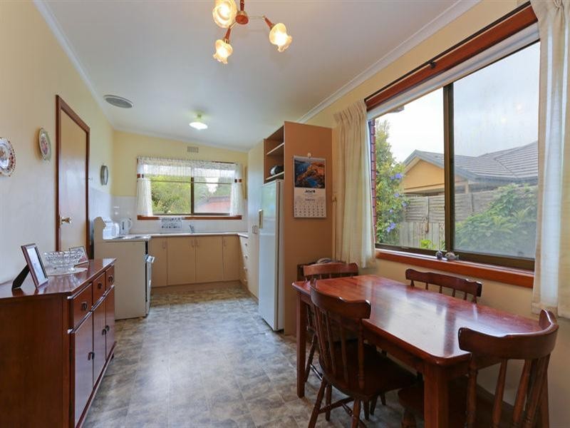 32 Warranilla Avenue, Rosebud VIC 3939