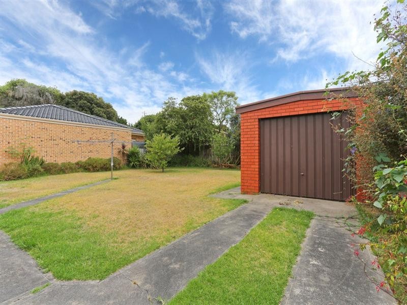 32 Warranilla Avenue, Rosebud VIC 3939