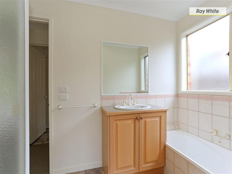 47 Banksia Place, Rosebud VIC 3939