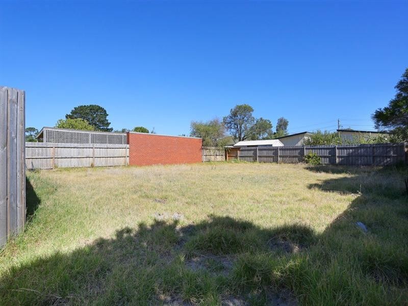 2/13 The Avenue, Rosebud West VIC 3940