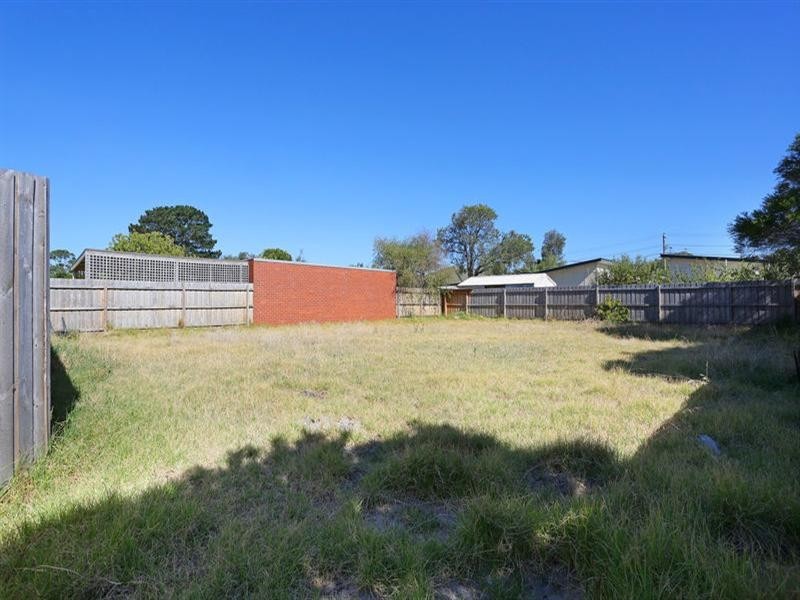 2/13 The Avenue, Rosebud West VIC 3940