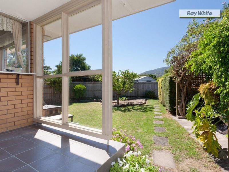 11 Wattle Road, Mccrae VIC 3938