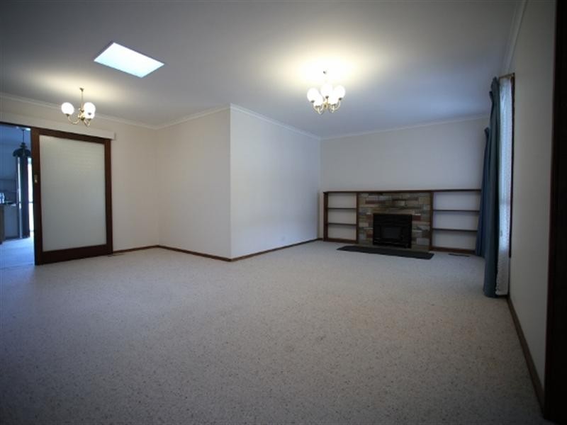 11 Wattle Road, Mccrae VIC 3938